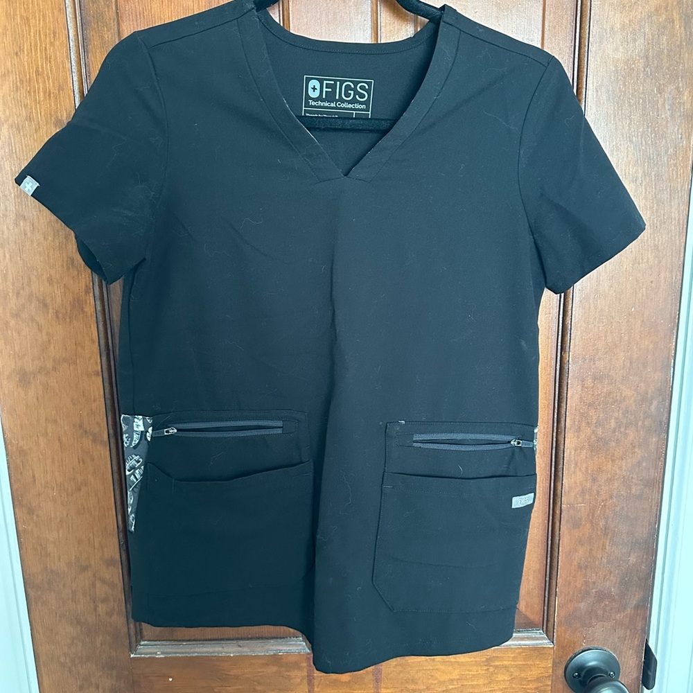 Figs Scrub top black
